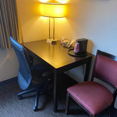 Blossom Hotel & Suites Traverse City Ngoại thất bức ảnh