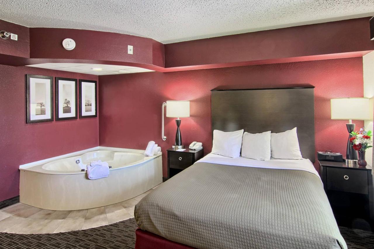 Blossom Hotel & Suites Traverse City Ngoại thất bức ảnh