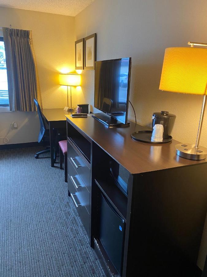 Blossom Hotel & Suites Traverse City Ngoại thất bức ảnh