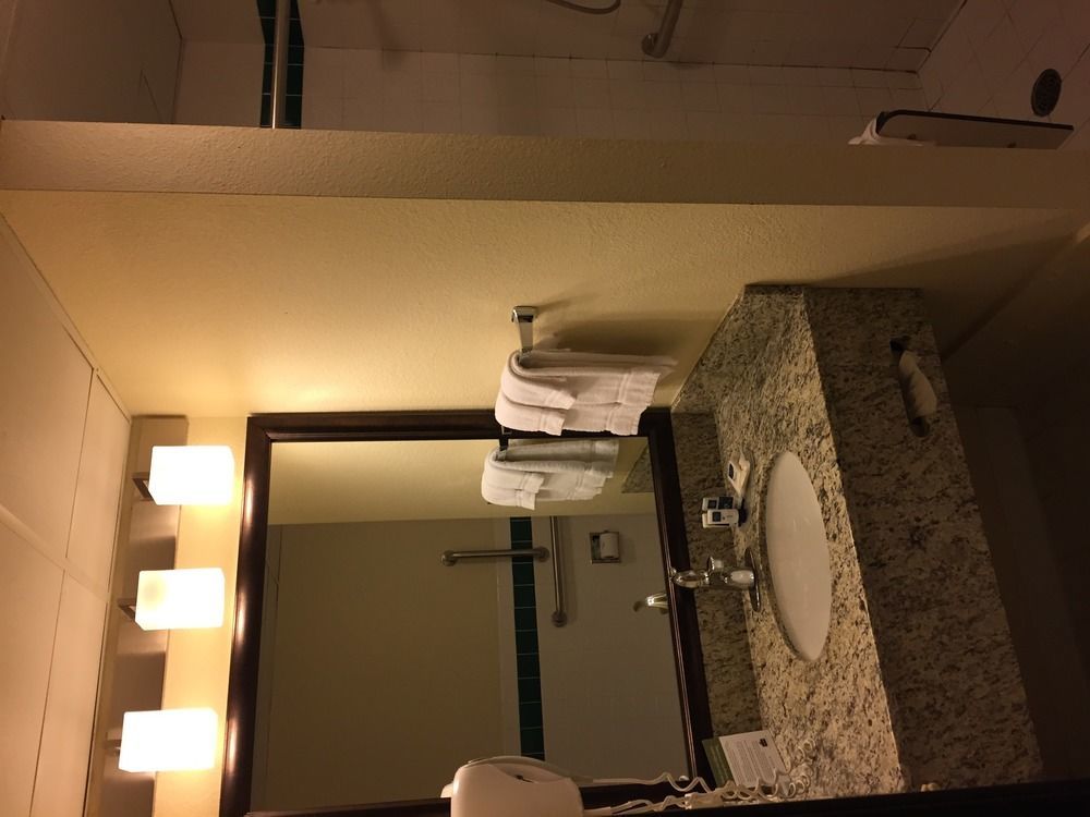Blossom Hotel & Suites Traverse City Ngoại thất bức ảnh