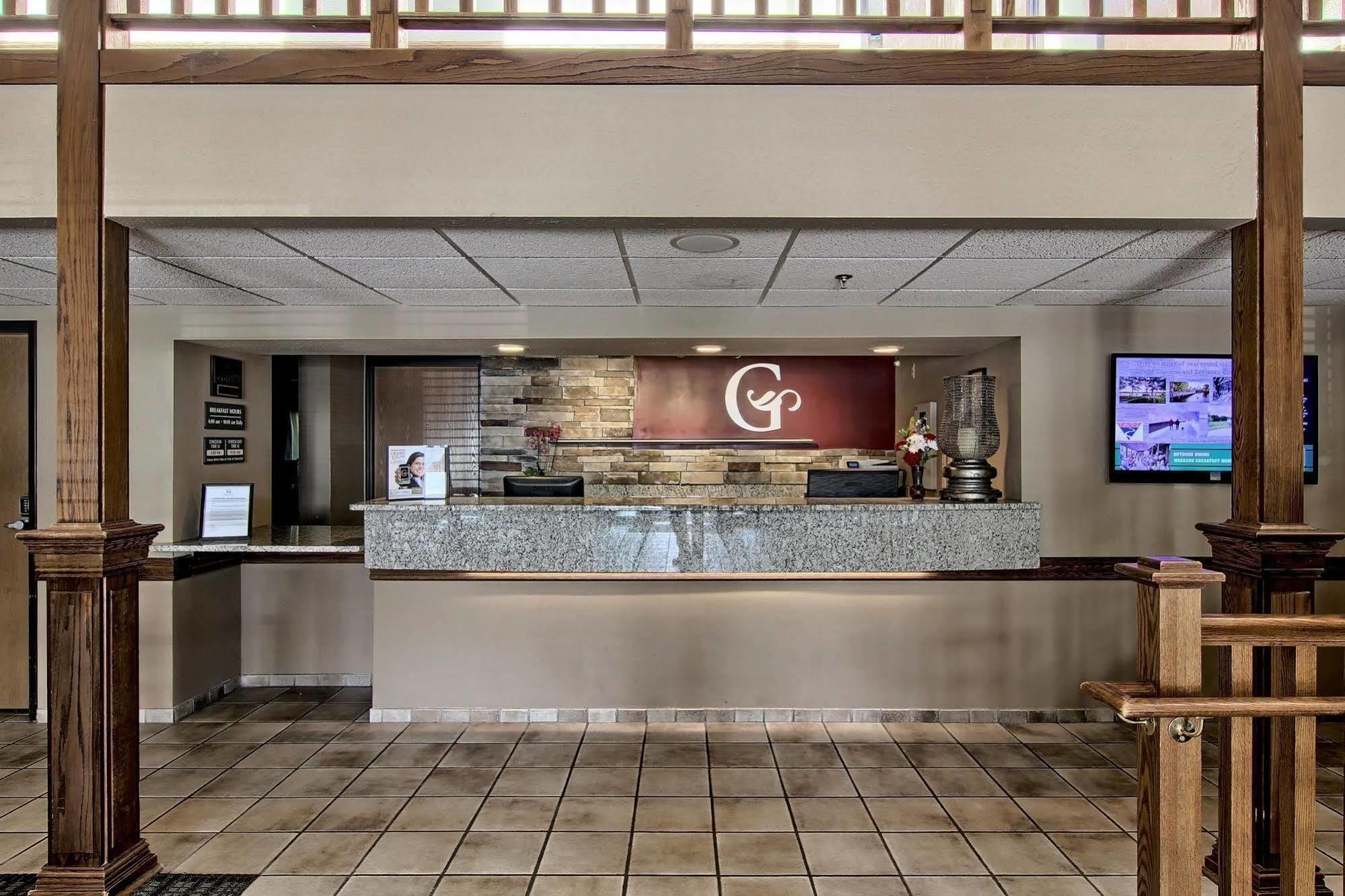 Blossom Hotel & Suites Traverse City Ngoại thất bức ảnh