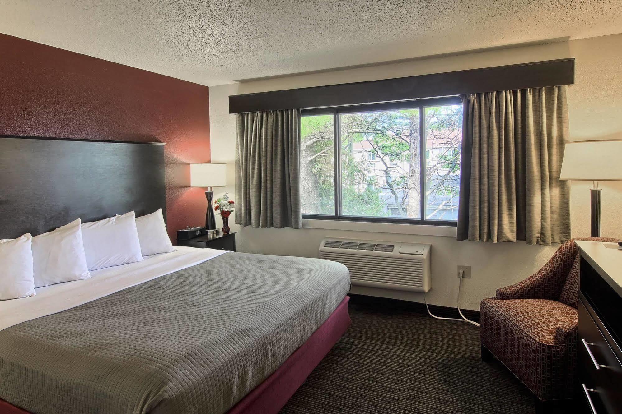 Blossom Hotel & Suites Traverse City Ngoại thất bức ảnh