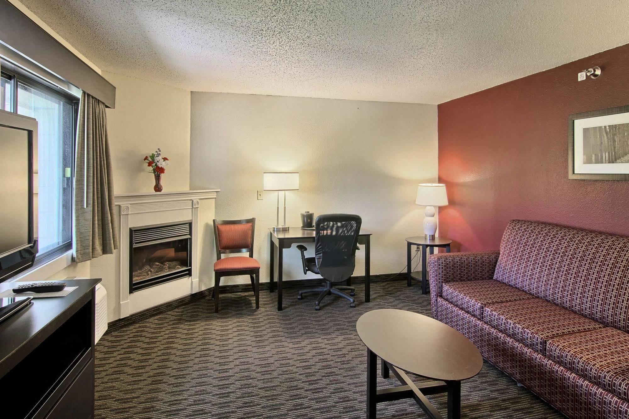 Blossom Hotel & Suites Traverse City Ngoại thất bức ảnh